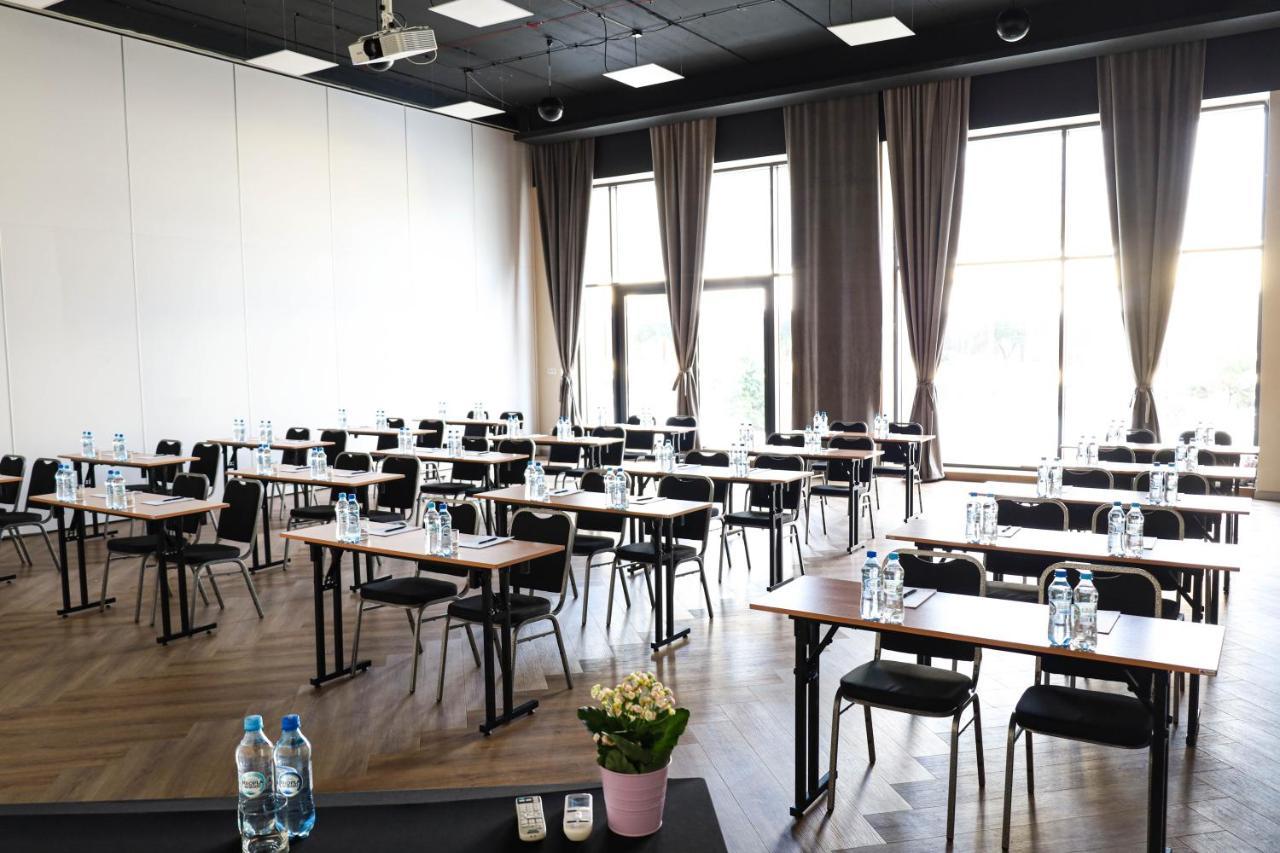 Falenty Biznes I Wypoczynek Raszyn Exterior photo